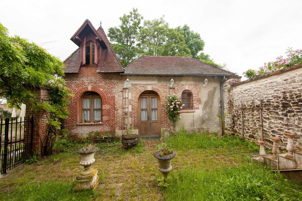 Chateau Du Jard Chaumont-en-Vexin Exterior foto